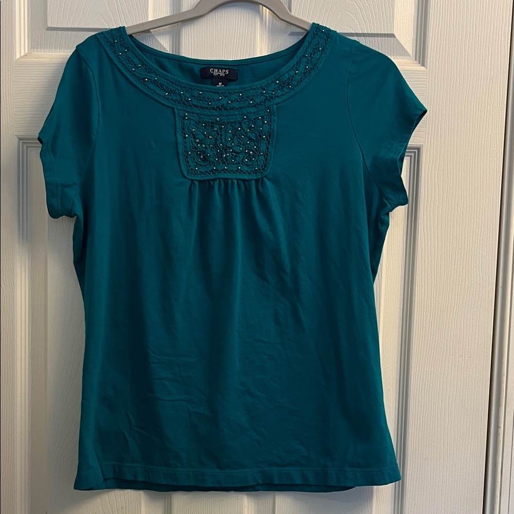 Chaps Women’s Turquoise Embellished Short Sleeve Tee Medium